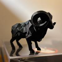 Ariete Low-Poly - Statuetta moderna di Design