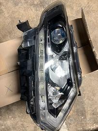 Faro nissan x-trail 2017