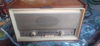RadioGiradischi CGE 3616 FonoClassic,funzionante 
