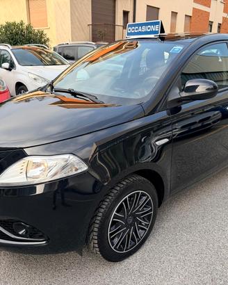 Lancia Ypsilon 1.2 69 CV 5 porte S&S Gold ***OK NE