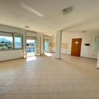 Pari al Nuovo, Quadrivano con Terrazza e P.Auto