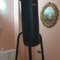 Sacco da box 30 kg completo di supporto