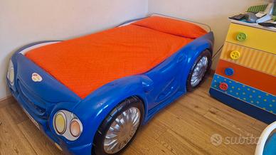 letto a forma di auto sleep car