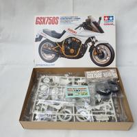 Kit montaggio Tamiya, Suzuki GSX750S