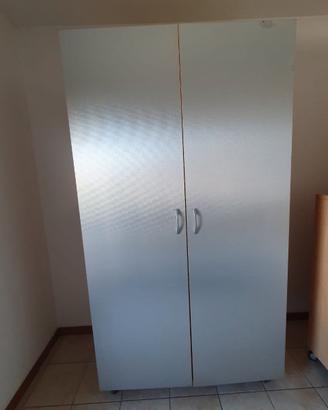 Armadio a 2 ante battenti