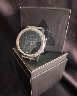 Garmin Fenix 3 HR (con cinturini extra ed accessor