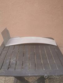 Mensola "virgola" di Ikea