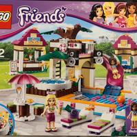 LEGO Friends (41008). La piscina di Heartlake City