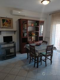 Tavolo e credenza