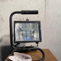 Faro da cantiere