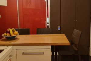 Camera in un bell'appartamento, graziosa palazzina