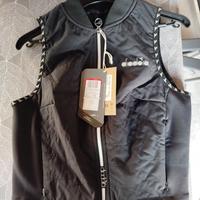 Gilet  smanicato nero Diadora Urban vest be one