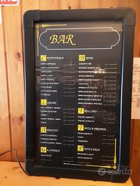 Insegna luminosa bar