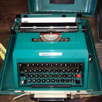 Macchina da scrivere Olivetti studio 45
