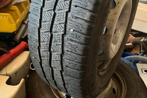 Cerchi e gomme invernali Michelin Iveco Daily