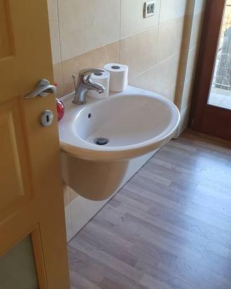 N.2 LAVANDINI BAGNO + N.1 BOX DOCCIA 90x90