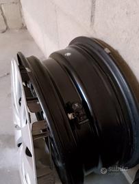 4 cerchi in acciaio 15" 5 fori originali Toyota