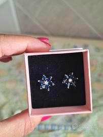 Orecchini Pandora Herbarium Fiore Blu