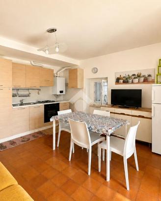 2 LOCALI A SAVONA
