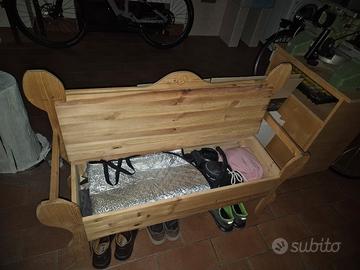 panchina in legno 