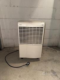 Deumidificatore Portatile Carrier DH012