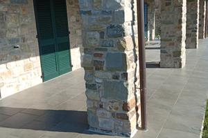 Casale in pietra Umbria e terreno