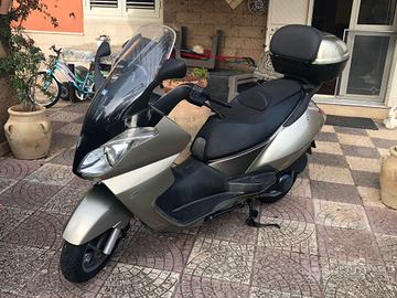 scooter tenuto sempre in garage 