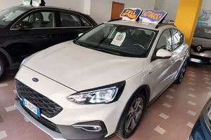 Ford FOCUS ACTIVE 1.5 DIESEL 120 CV **100.000 KM**