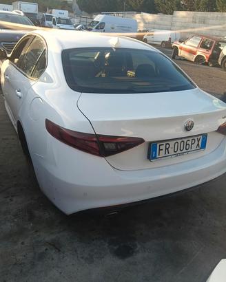 Alfa Romeo Giulia anno 2020 no motore