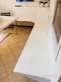 Panca  ad angolo in legno bianco