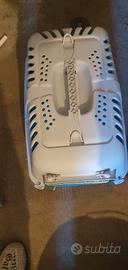 Trasportino per gatti utilizzato solo una volta.

