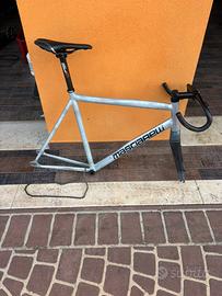 Telaio alluminio Pista