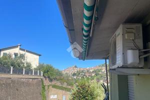 3 LOCALI A OLEVANO ROMANO