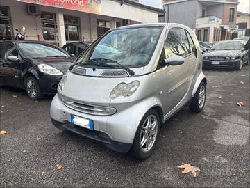 Smart 700 city-coupé pulse