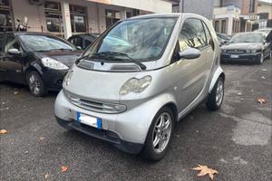 Smart 700 city-coupé pulse