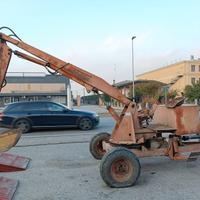 caricaletame trainato con staffe idrauliche