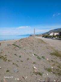Terreno parcheggio fronte mare