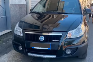 Fiat Sedici 1.9 120 CV  4x4. (Testata da rifare.)