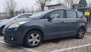 Peugeot 5008 2.0 HDi 150CV Business 7 Posti