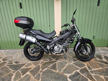 Suzuki V-Strom 650 2006 km 13.000 incidentata