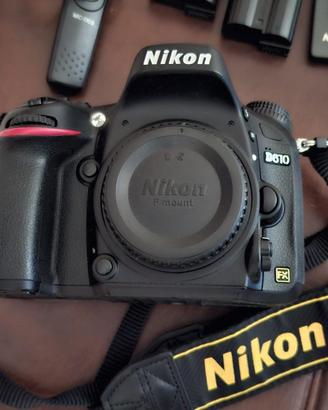 Nikon D610 Con 2703 scatti