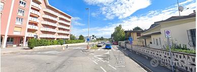 Open space a Lissone terrazzo cantina posto auto