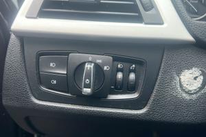 comando fari BMW 320 F30 berlina 2016