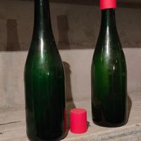 Bottiglie e damigiane