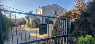 Rustico a Città Sant'Angelo (PE) - Cipressi