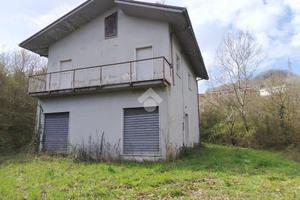 CASA INDIPENDENTE A MANOCALZATI