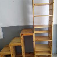 Libreria a gradini in legno