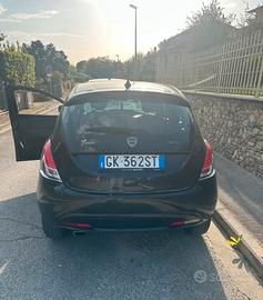Lancia Ypsilon 1.0 Hybrid Gold 5 porte