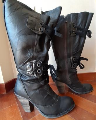 Stivali da donna in pelle e vernice EXCLA' origina