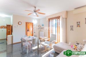 LUMINOSO TRILOCALE CON RISCALDAMENTO AUTONOMO A MA